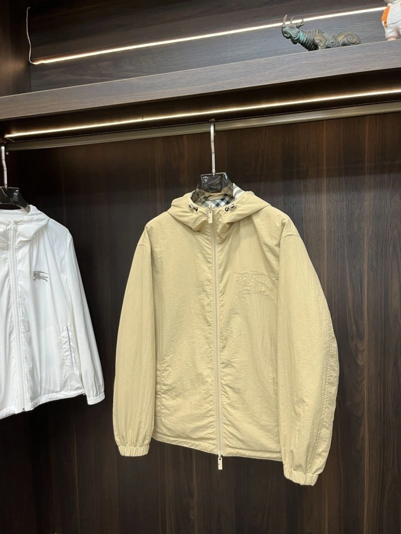 Attractive Burberry Outwear 101725