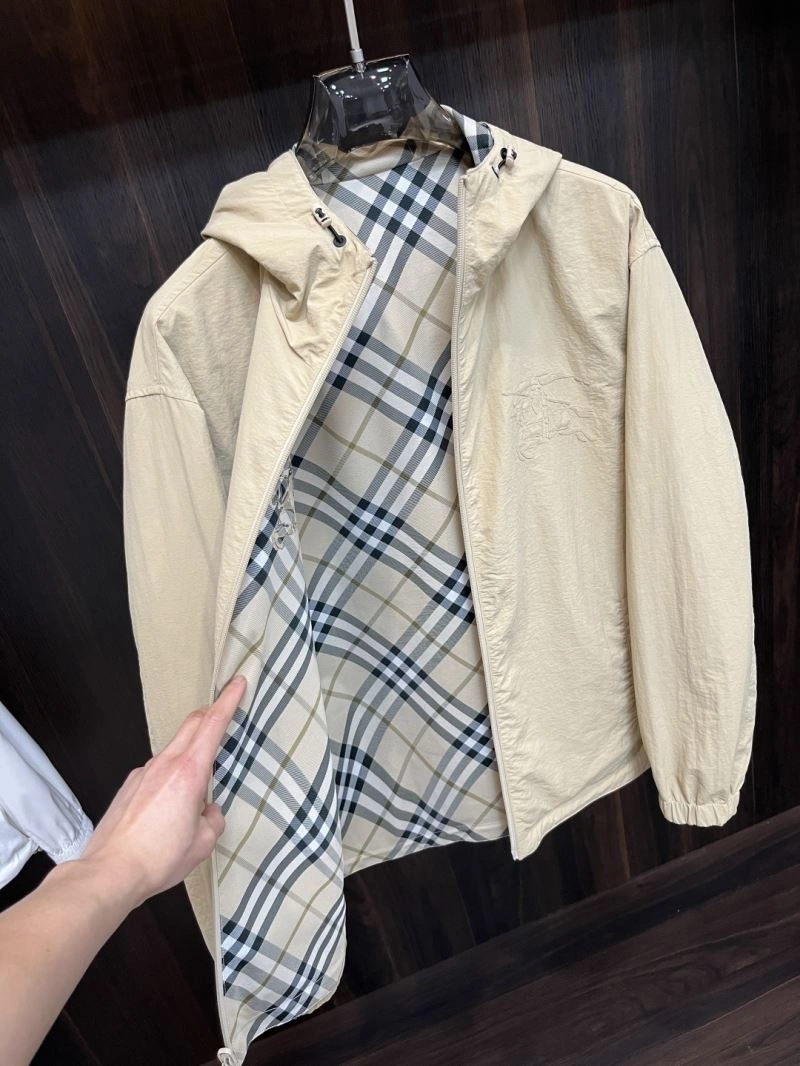 Attractive Burberry Outwear 101725