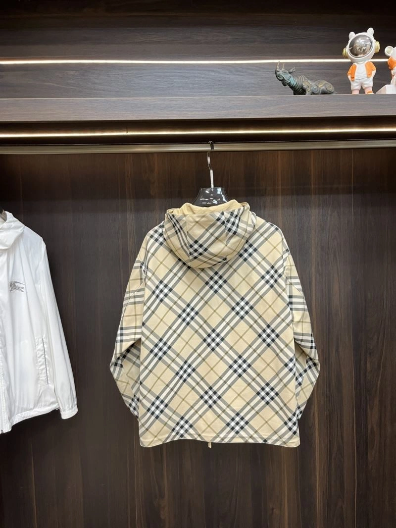 Attractive Burberry Outwear 101725