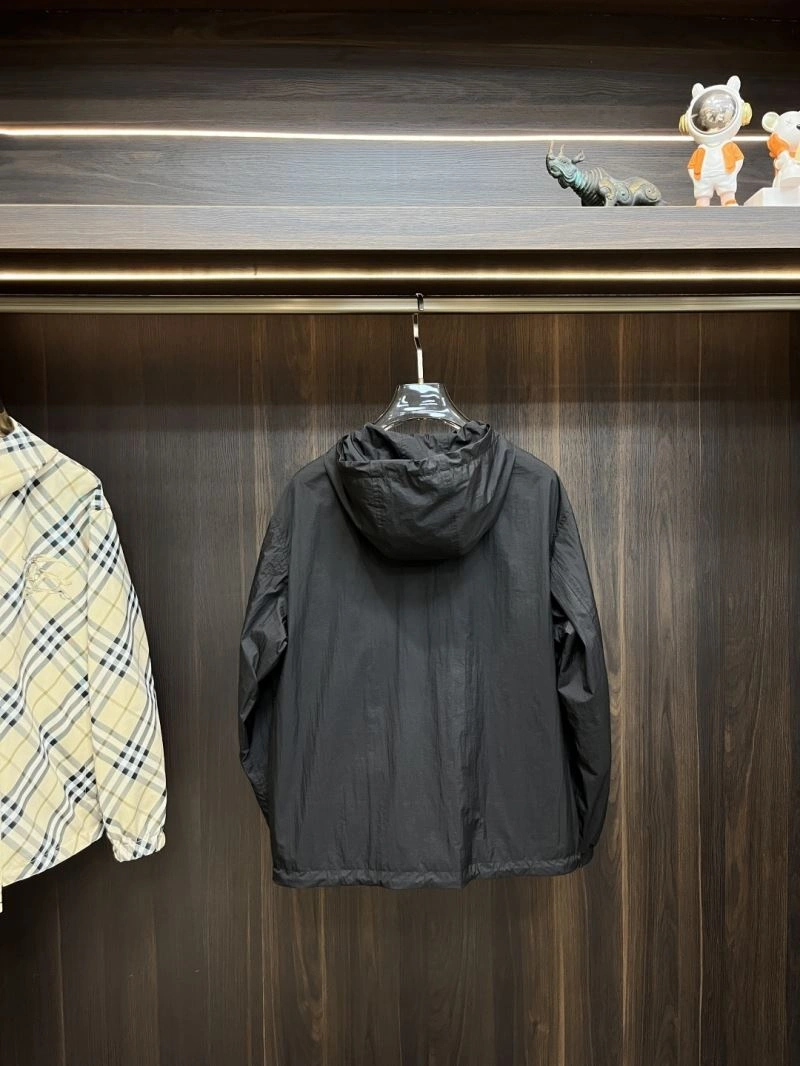 QuickDry Burberry Outwear 101706