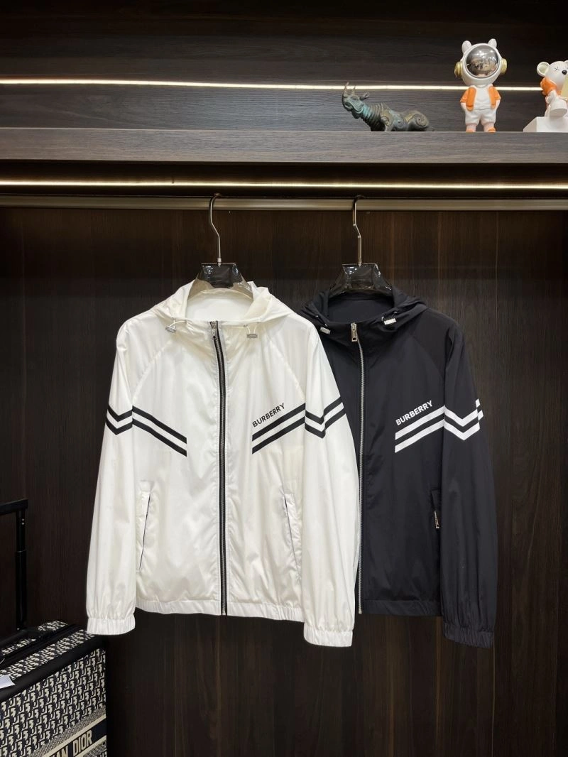 Contemporary Burberry Outwear 101708