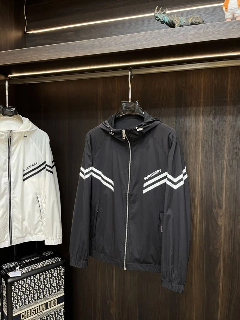 Contemporary Burberry Outwear 101708