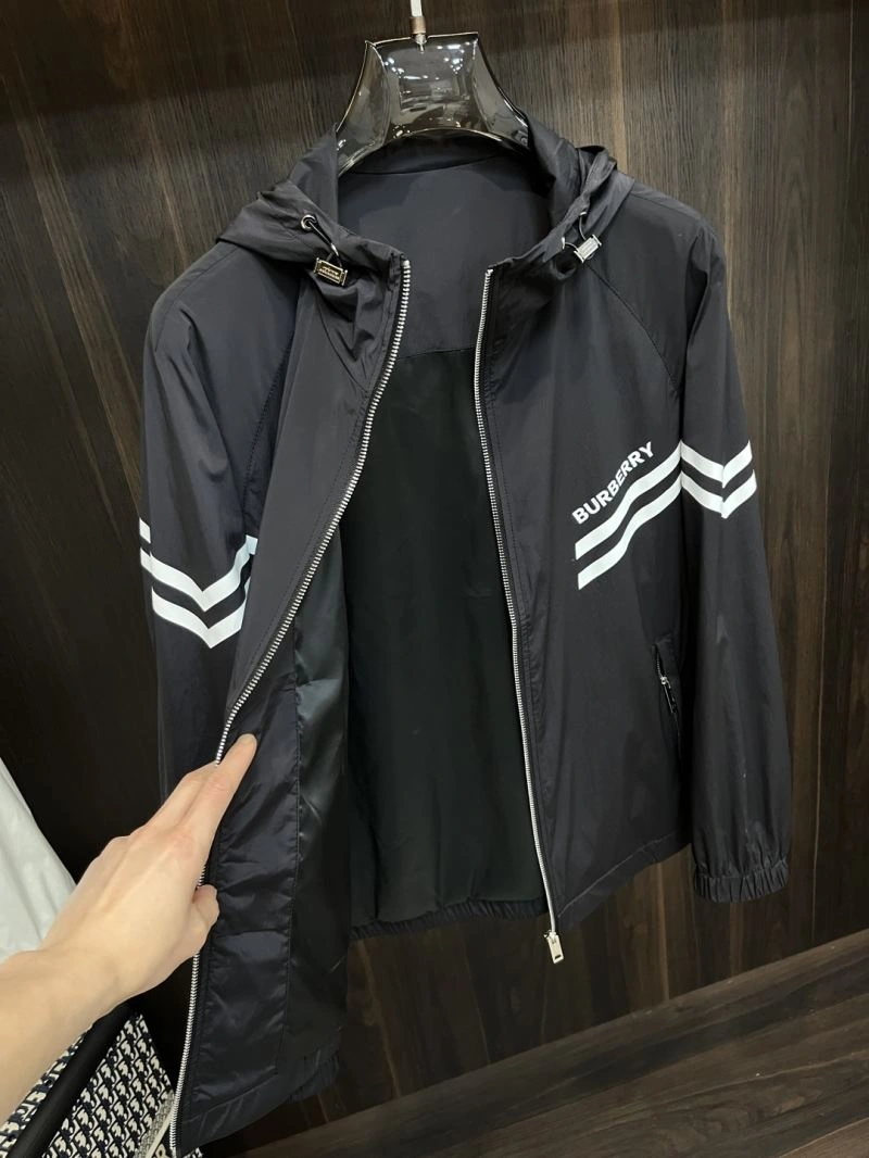 Contemporary Burberry Outwear 101708