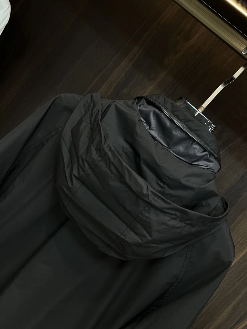 SunProtective Burberry Outwear 101700