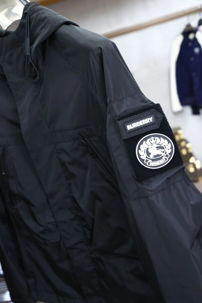 Thermal Burberry Outwear 101699