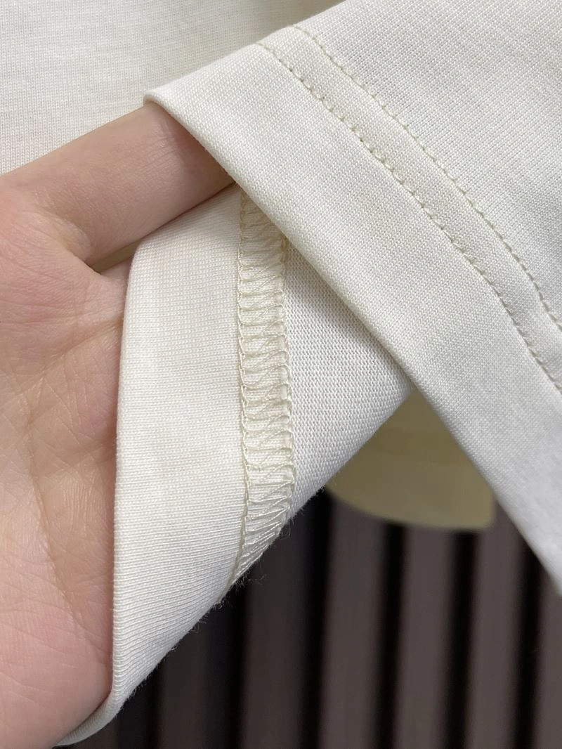 Burberry Outwear MoistureWicking 101696