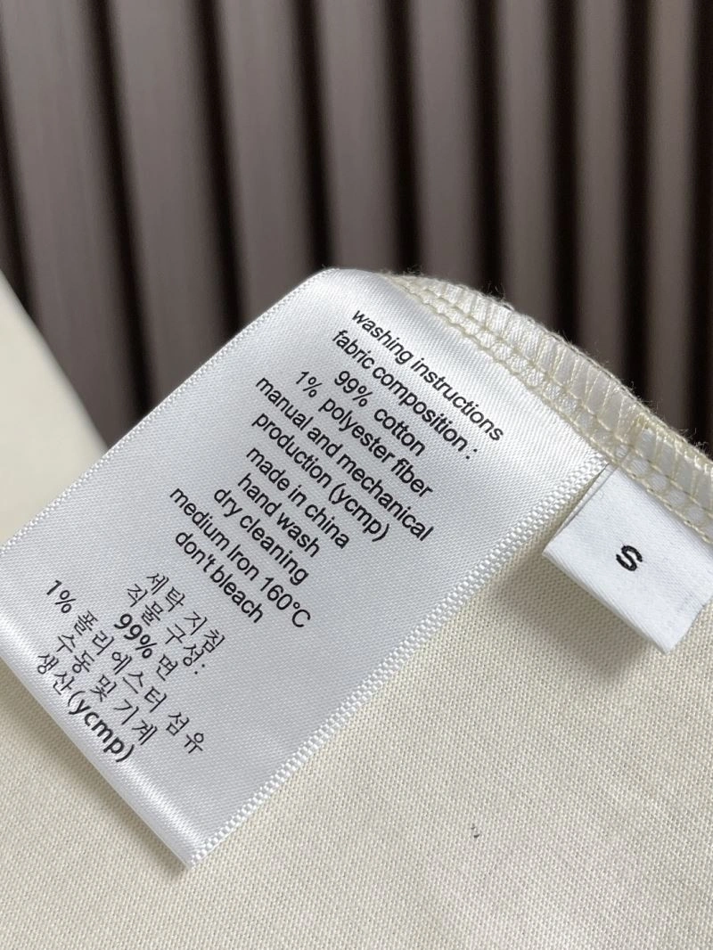 Burberry Outwear MoistureWicking 101696