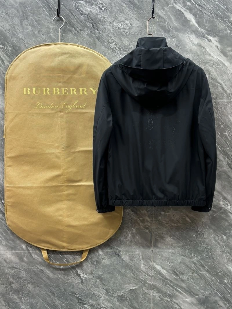 Burberry Outwear Effortless 101691