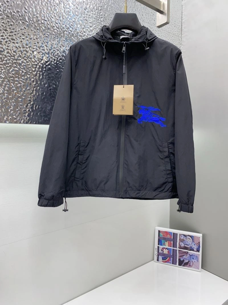 Burberry Outwear Youthful 101690
