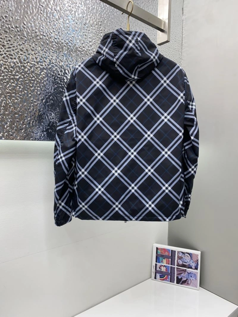 Burberry Outwear TravelReady 101686
