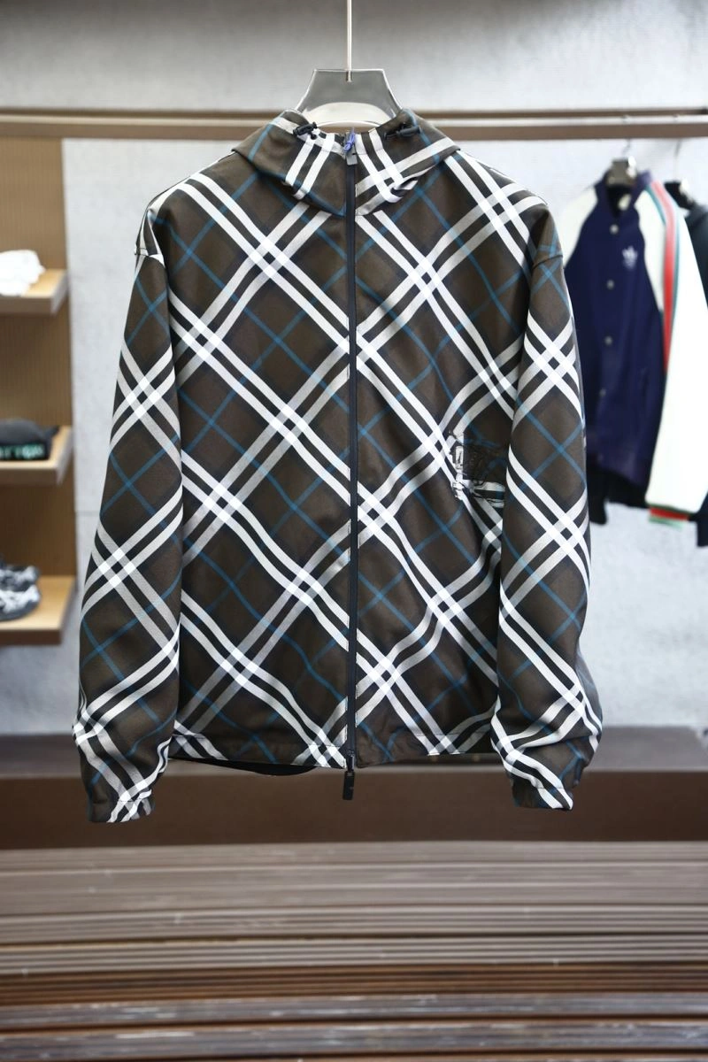 TechFriendly Burberry Outwear 101678
