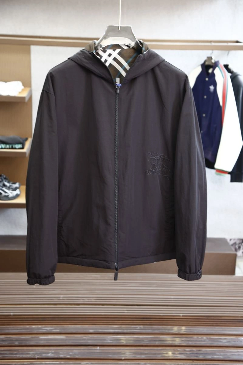 TechFriendly Burberry Outwear 101678