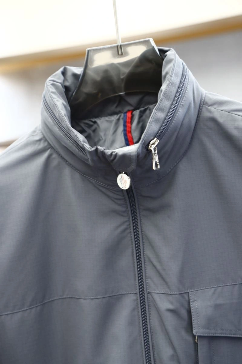 ComfortFit Burberry Outwear 101687