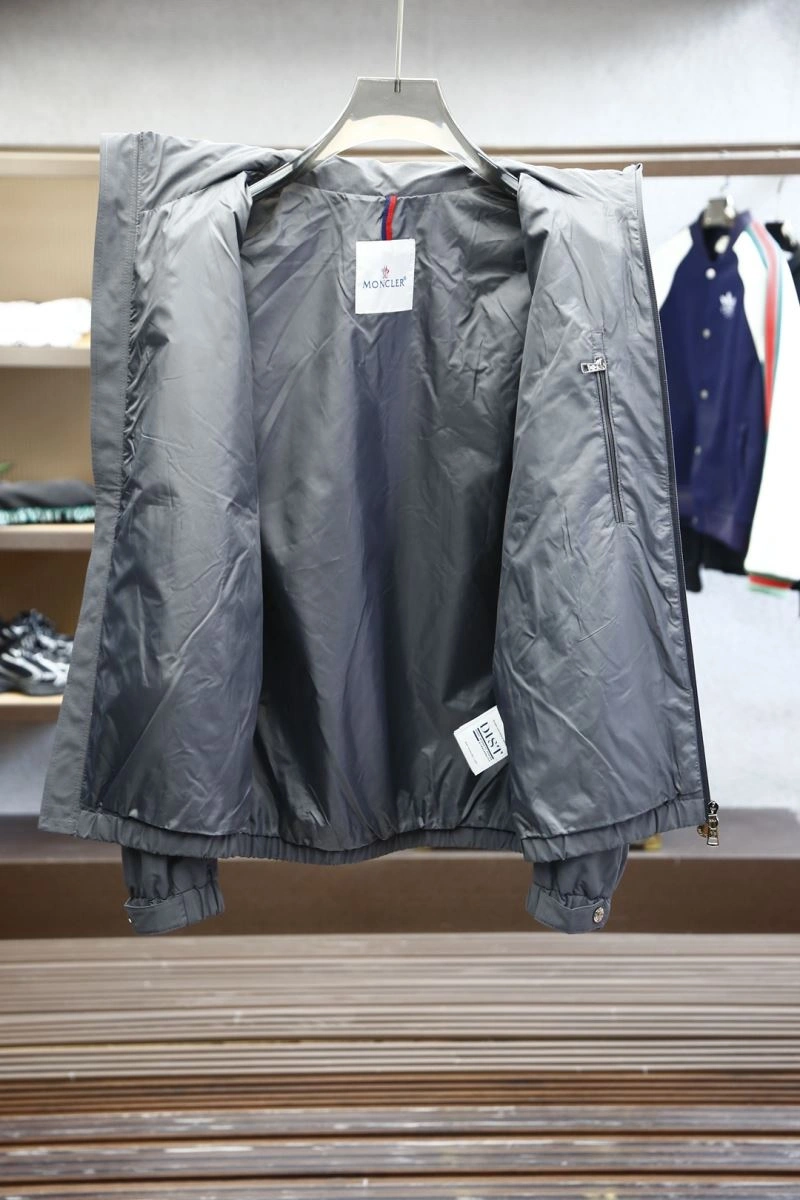 ComfortFit Burberry Outwear 101687