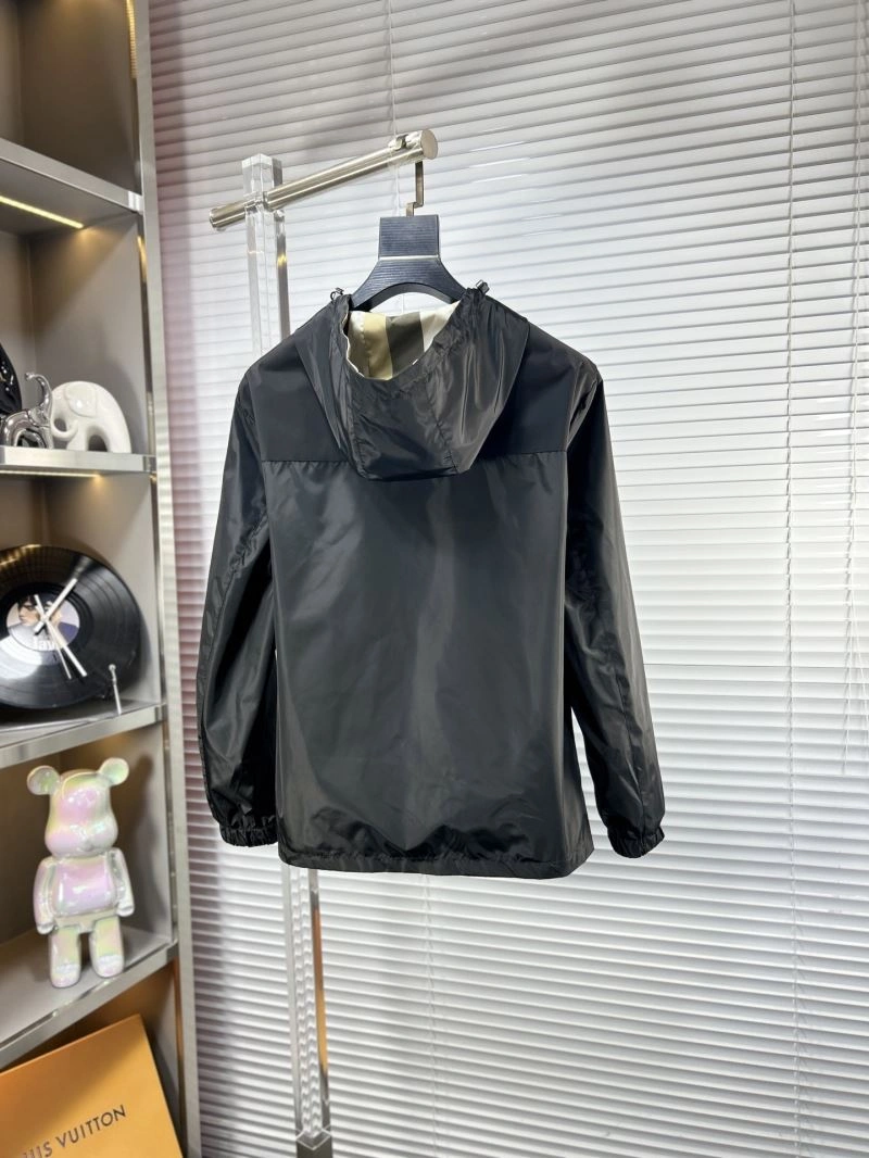 Burberry Outwear HighQuality 101685