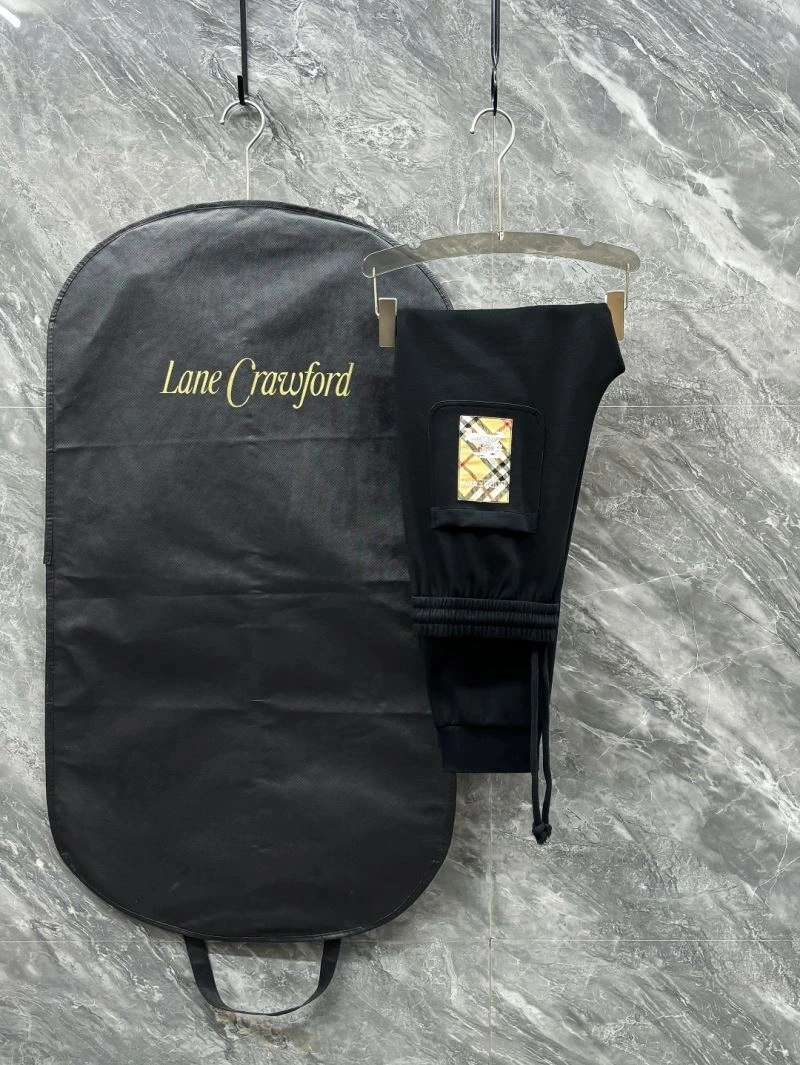 Minimalist Burberry Outwear 101680
