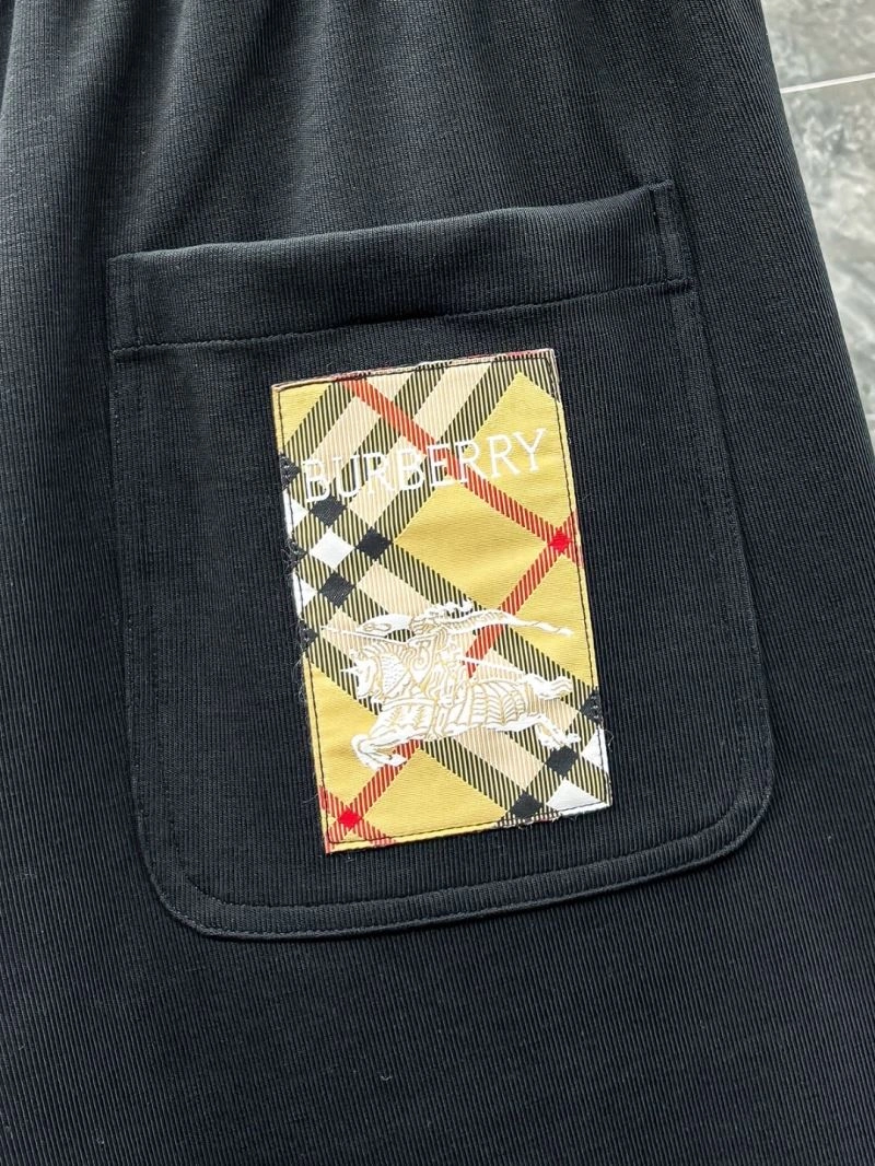 Minimalist Burberry Outwear 101680