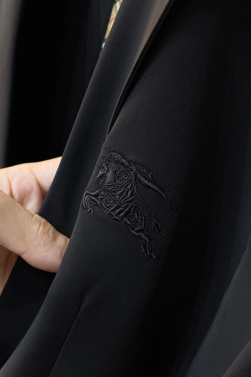 Burberry Outwear Fashionable 101206