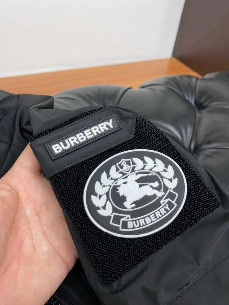 Supportive Burberry Outwear 101200