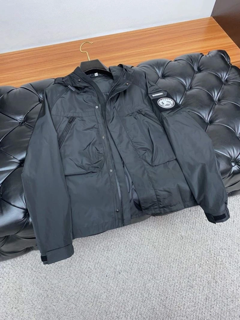 Supportive Burberry Outwear 101200