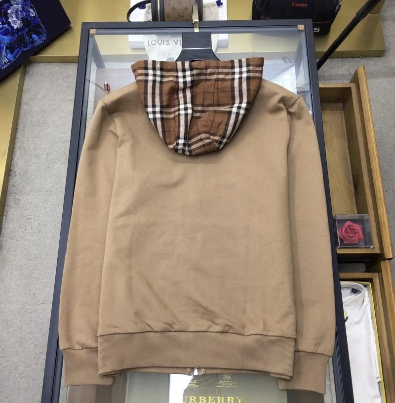 Burberry Outwear Upgraded 101204
