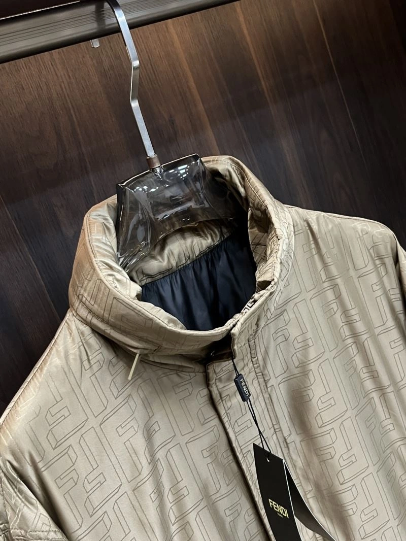 Sleek Burberry Outwear 101180