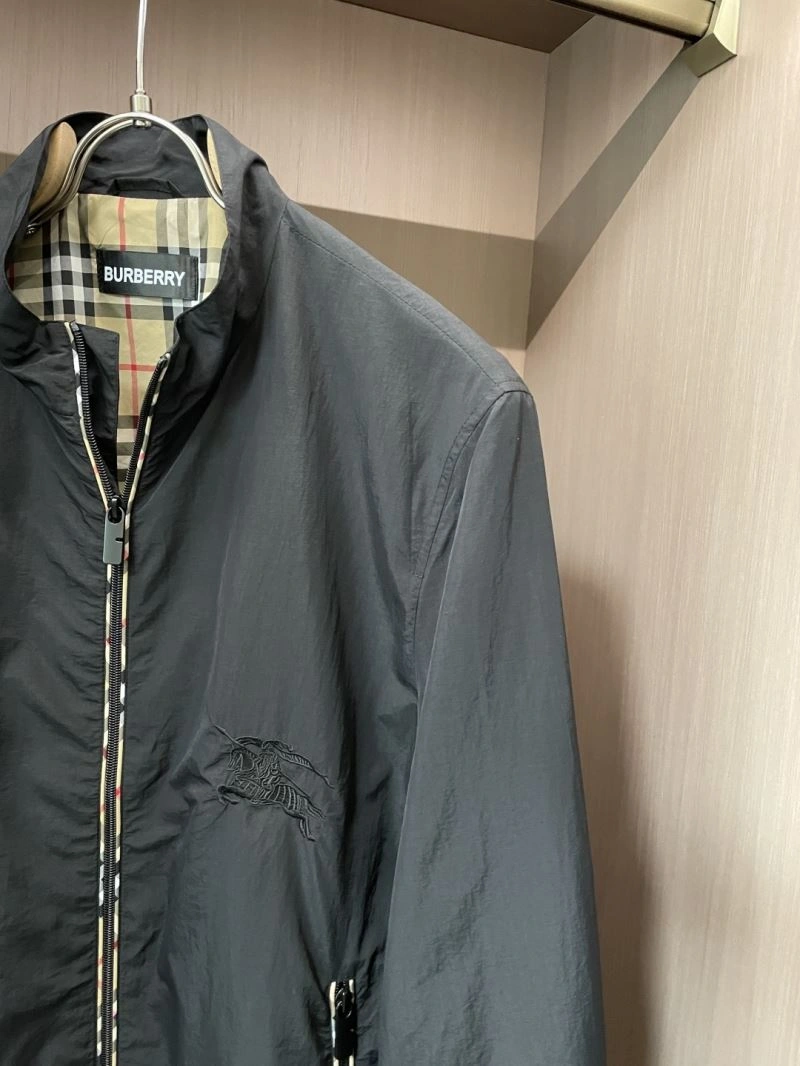 Burberry Outwear Stretchable 101183