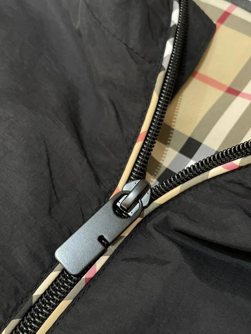 Burberry Outwear Stretchable 101183