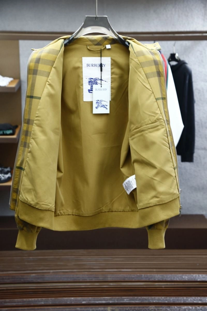 Burberry Outwear WellDesigned 101186