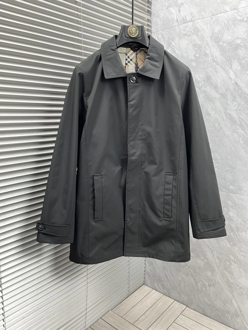 Versatile Burberry Outwear 101195