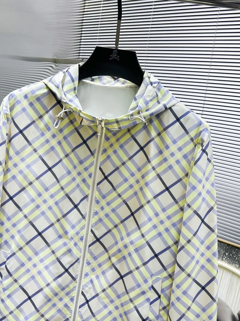 Burberry Outwear Breathable 101179