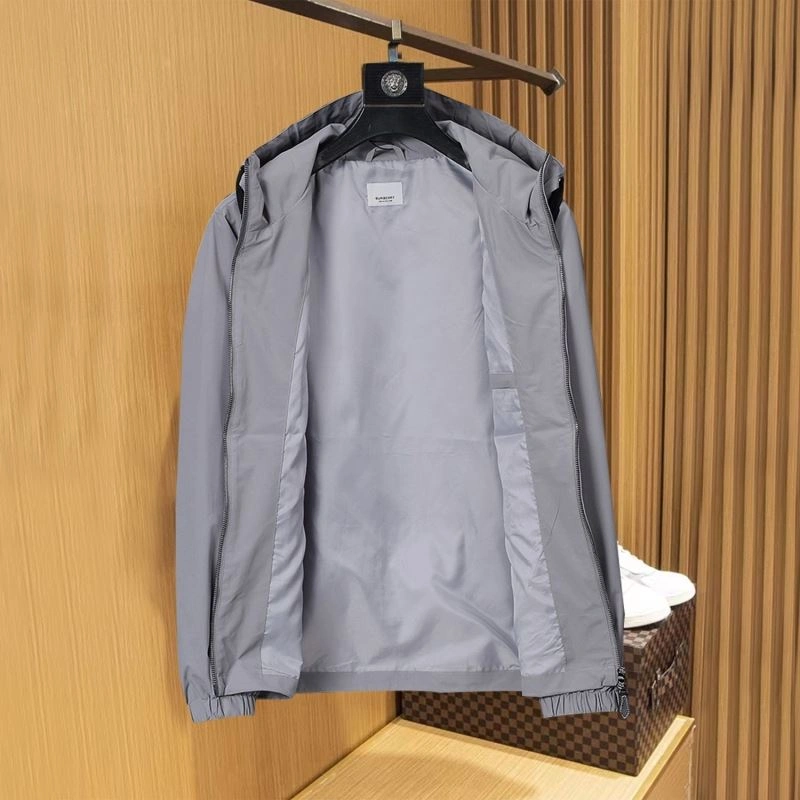 Burberry Outwear OdorResistant 101242