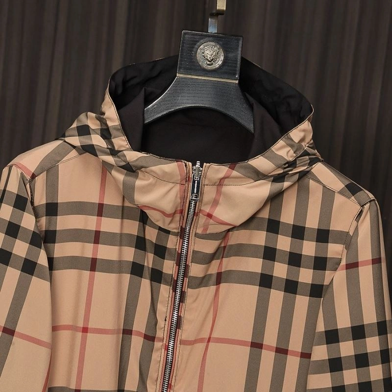 Snug Burberry Outwear 101172
