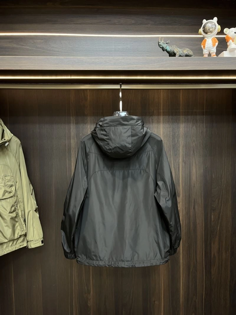Burberry Outwear Bright 101170