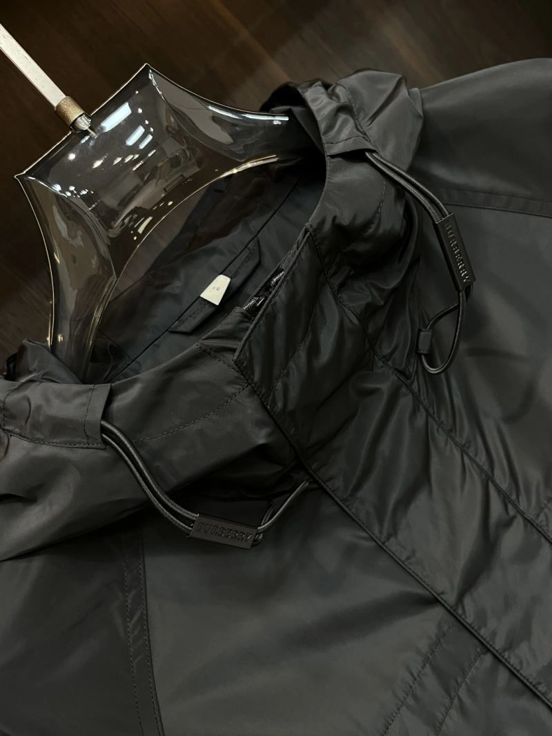 Vibrant Burberry Outwear 101233