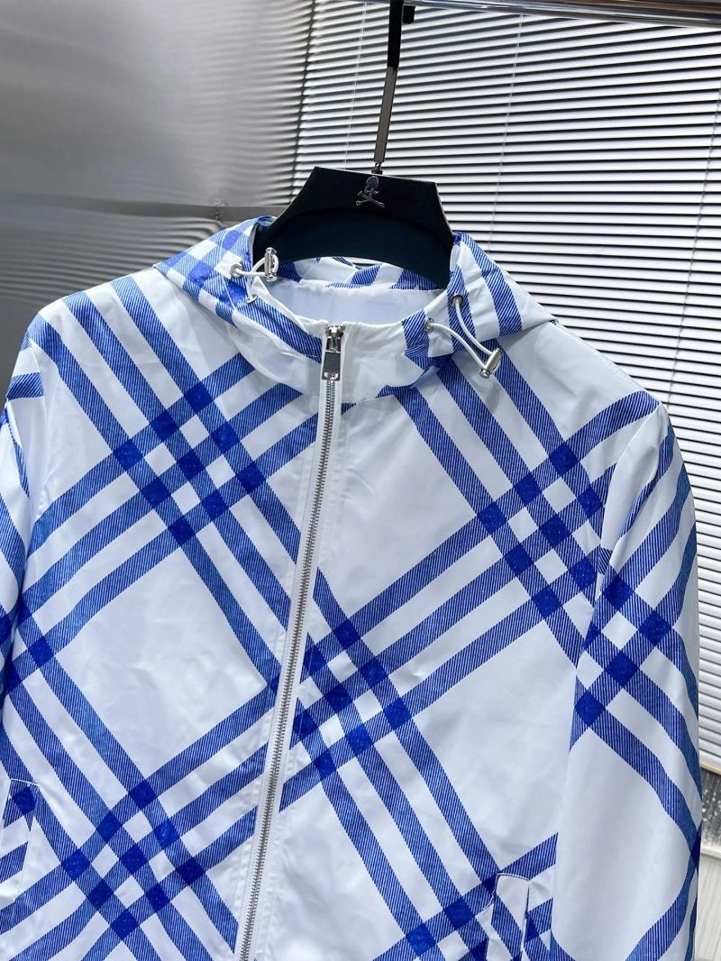 TechFriendly Burberry Outwear 101235