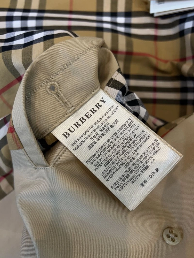 Burberry Outwear GoAnywhere 99330