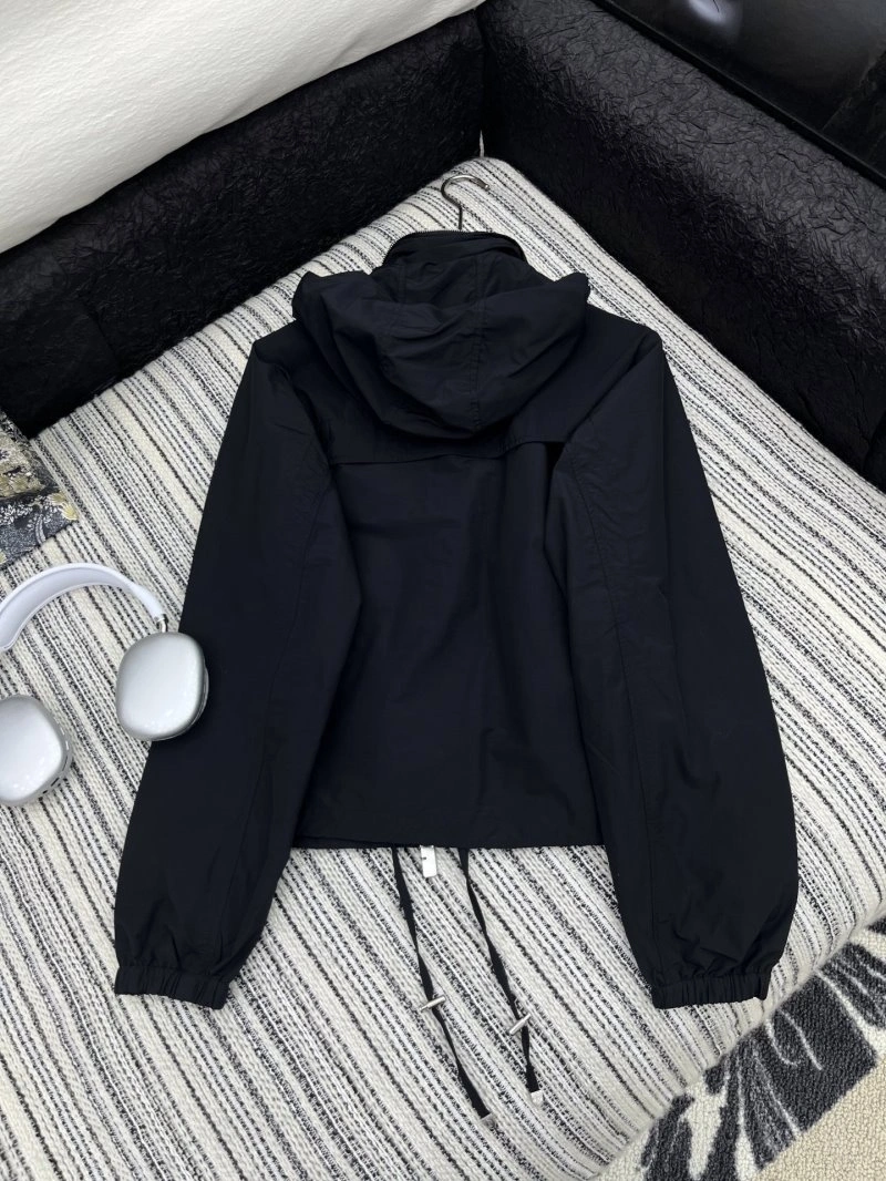 Burberry Outwear Trendsetting 99258