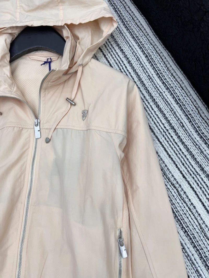 Burberry Outwear StreetReady 99260