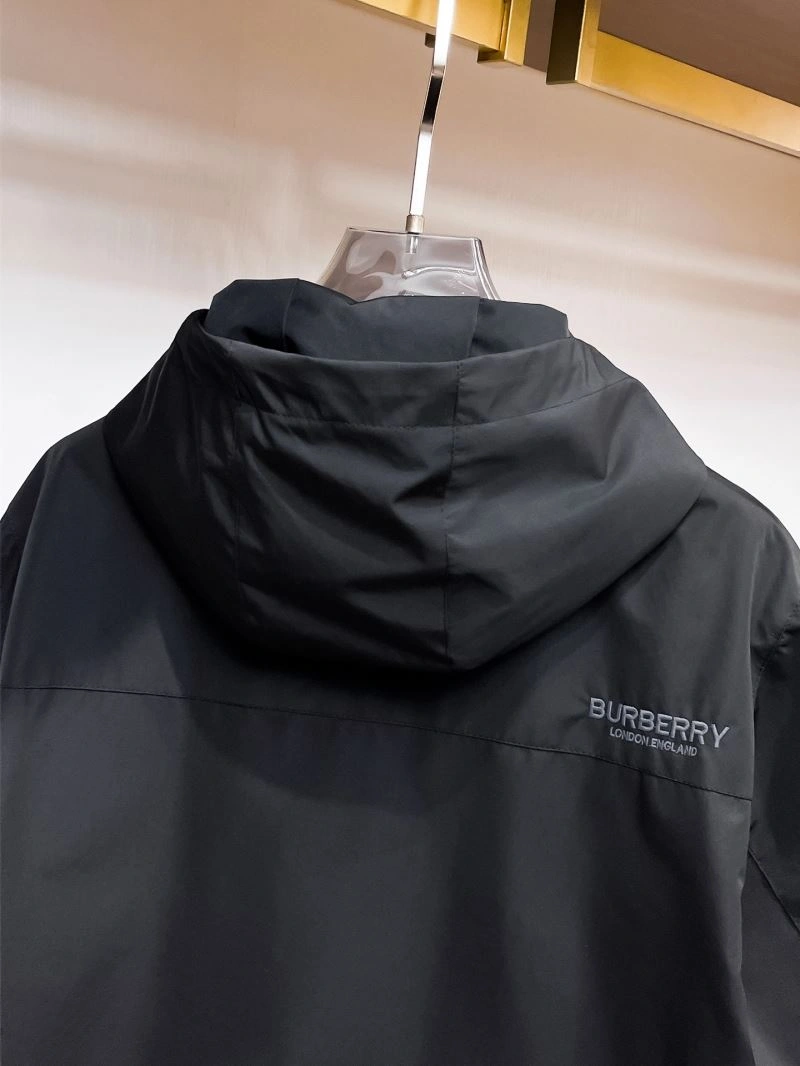 Burberry Outwear Snug 100783