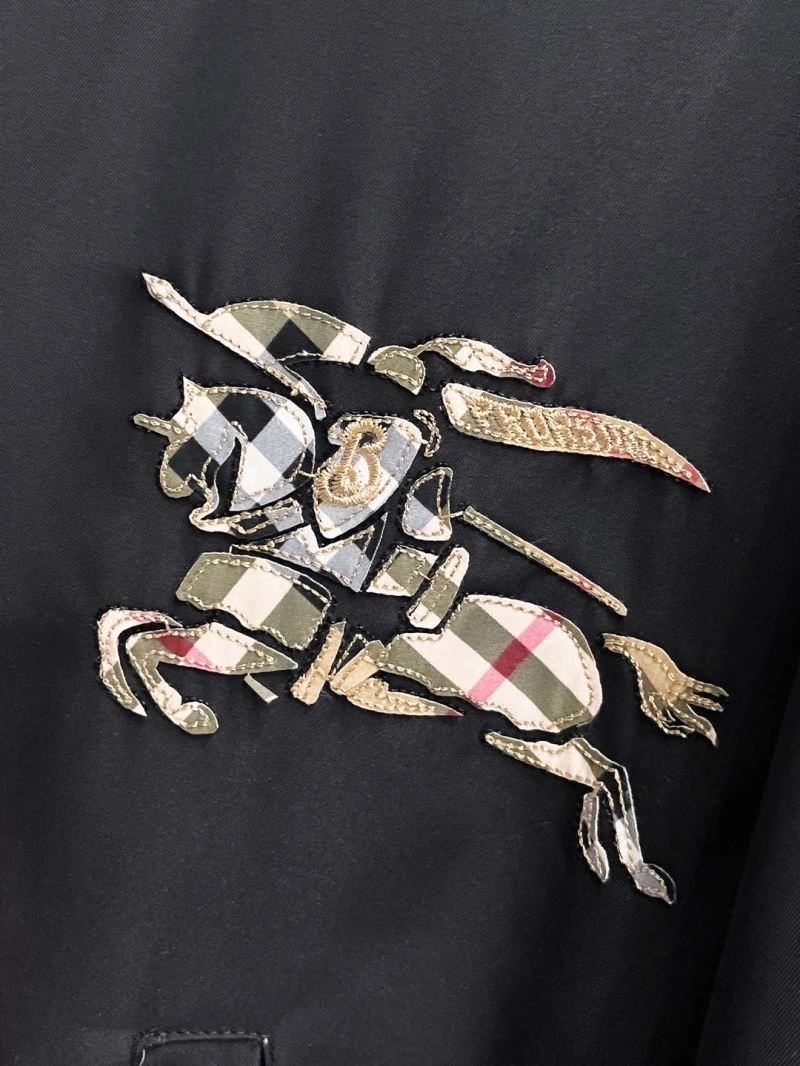 Breathable Burberry Outwear 100754