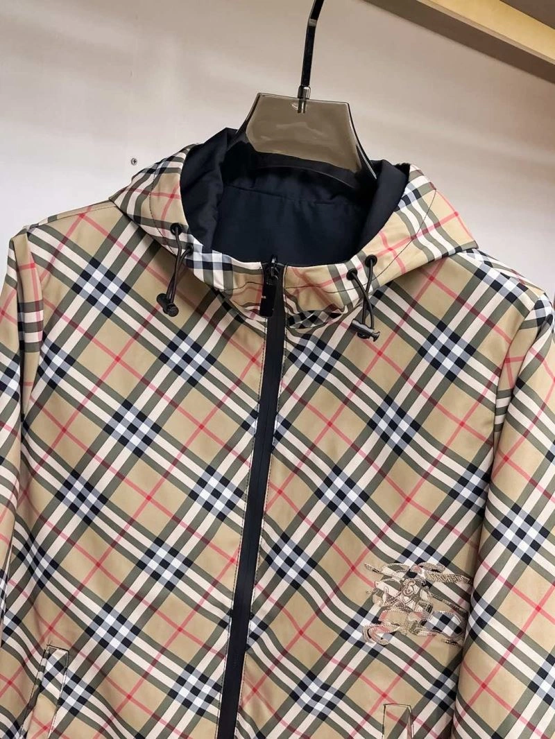 Burberry Outwear Vibrant 100784