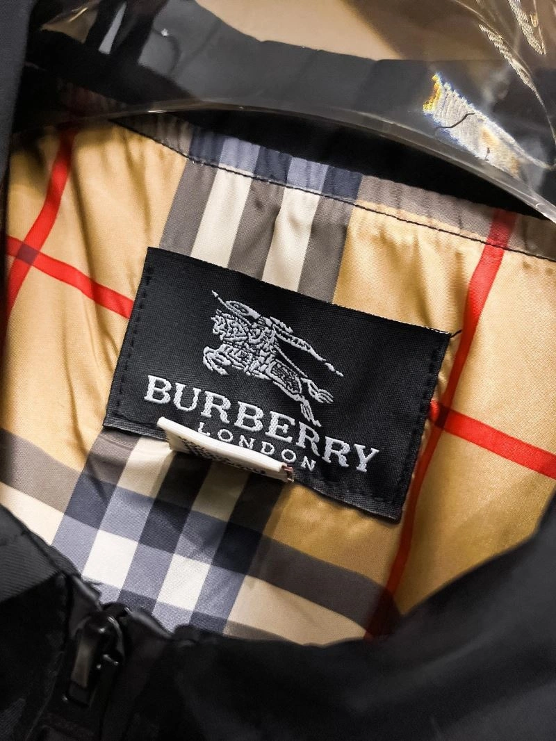 Burberry Outwear OdorResistant 100752