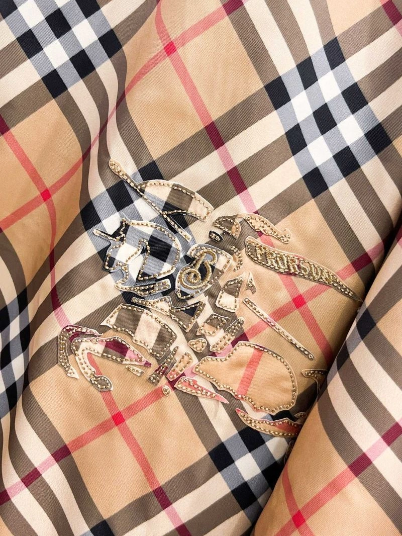Burberry Outwear Unisex 100748