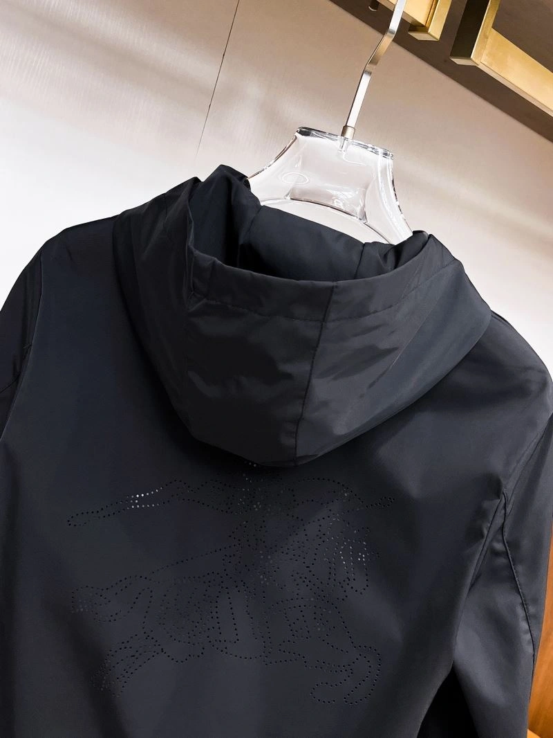 Durable Burberry Outwear 100745