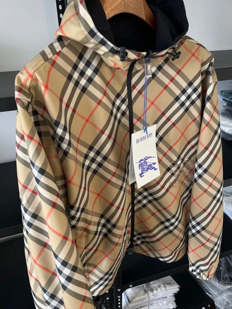Burberry Outwear Neat 100735