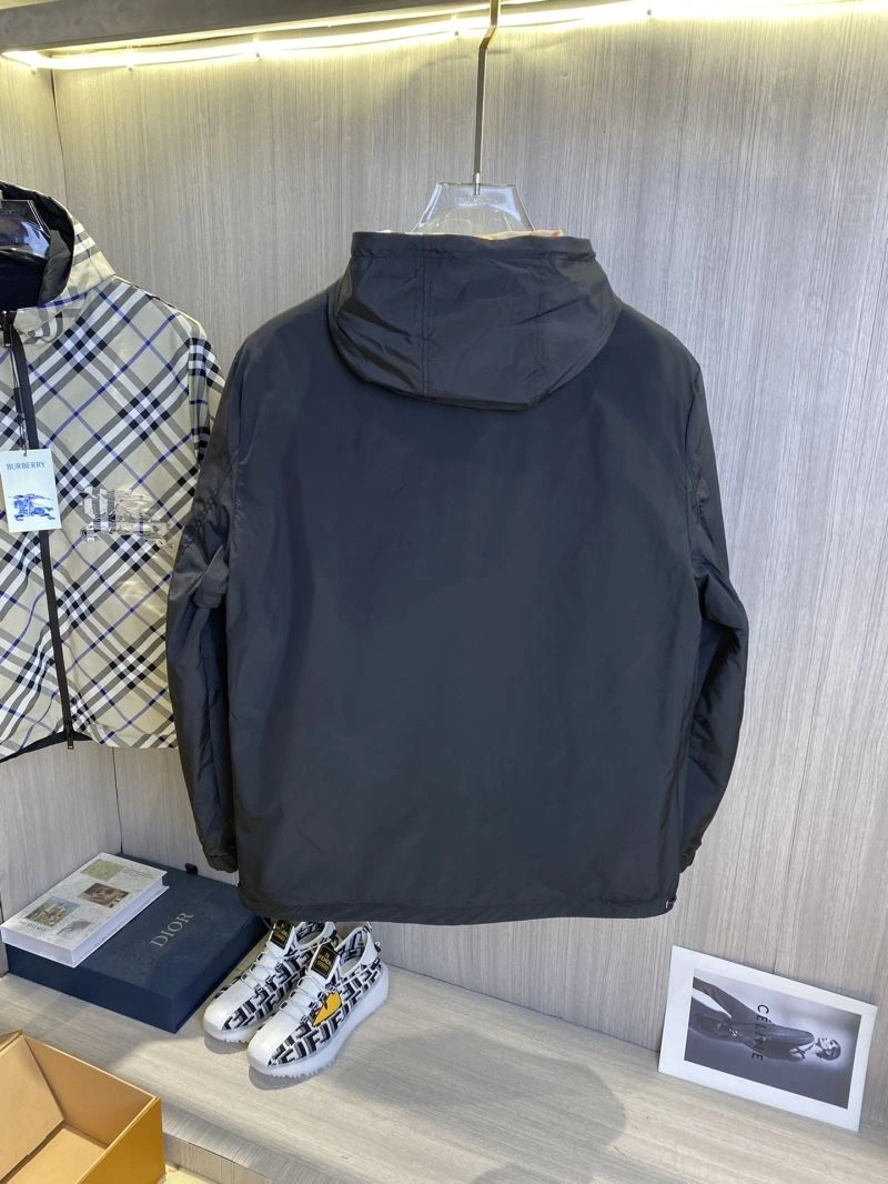 Burberry Outwear Unisex 100737