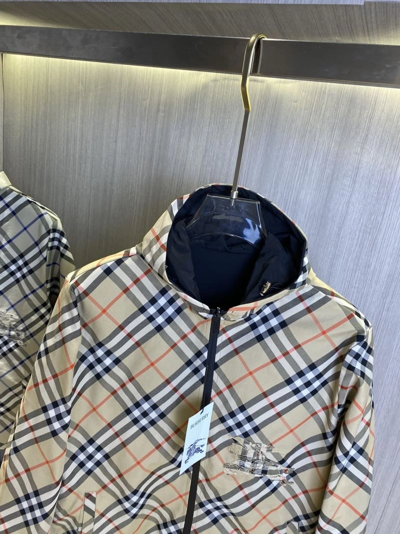 Burberry Outwear Unisex 100737