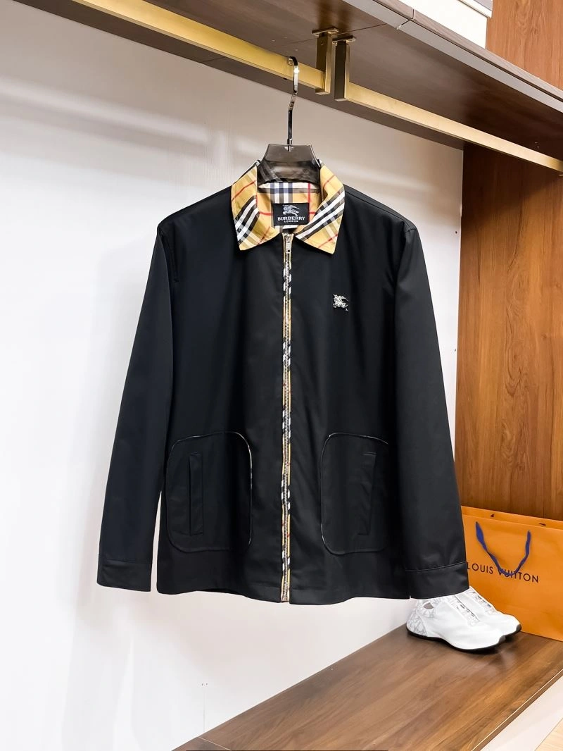 Effortless Burberry Outwear 100739