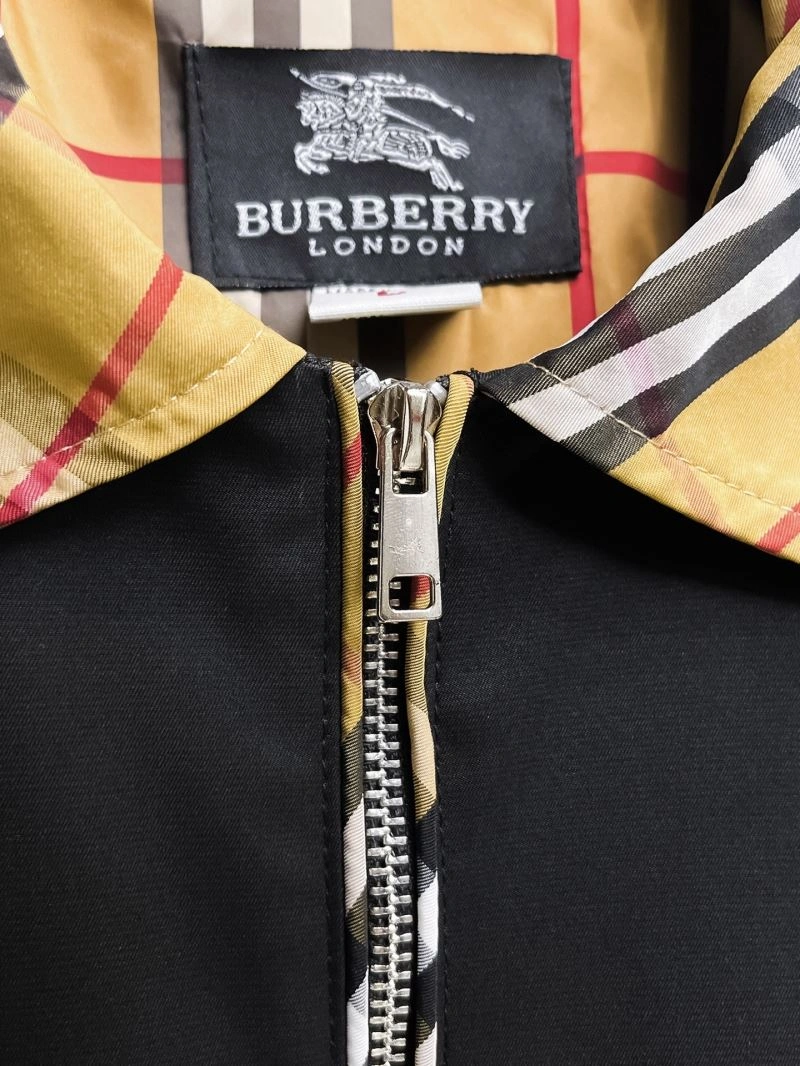 Effortless Burberry Outwear 100739